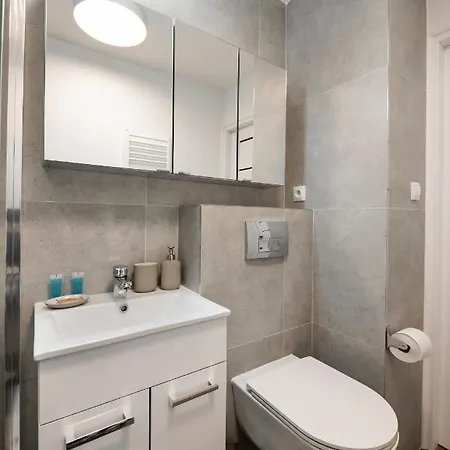 Διαμέρισμα Pole Mokotowskie Stones By Bookinghost *